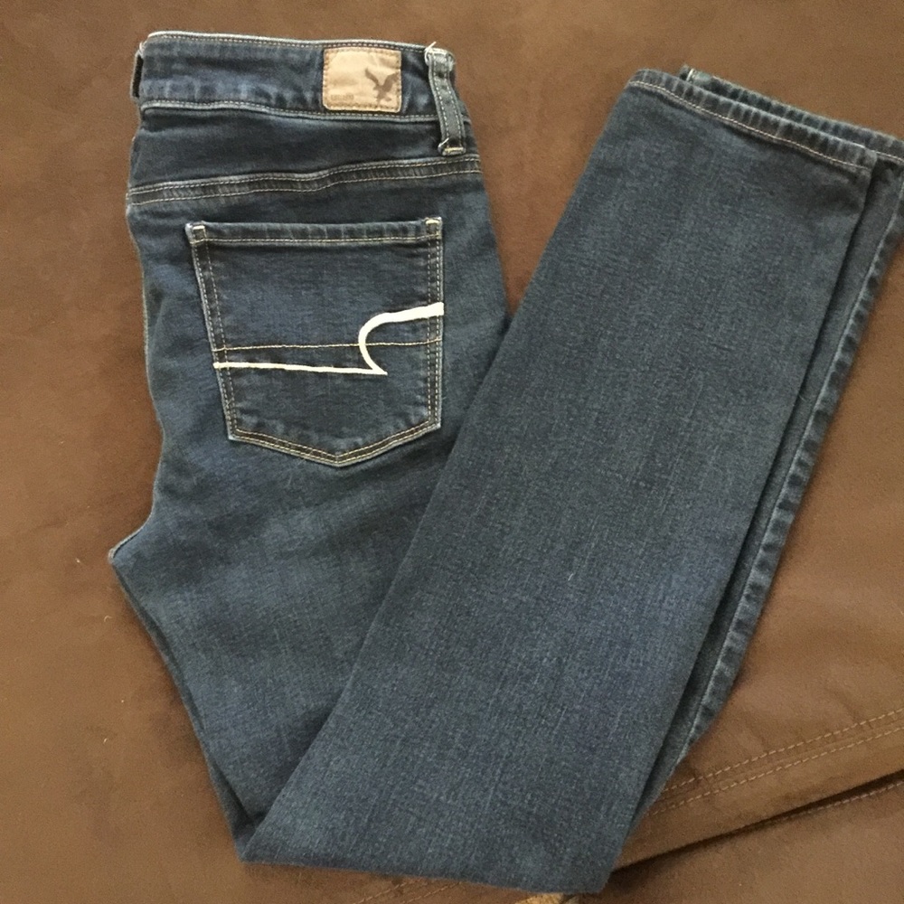 8 SHORT American Eagle Outfitters Jeans.